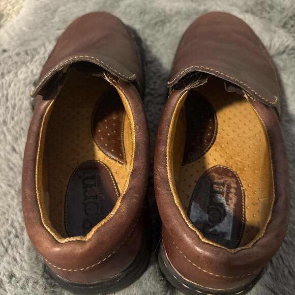 Born - Picture 2 of 4